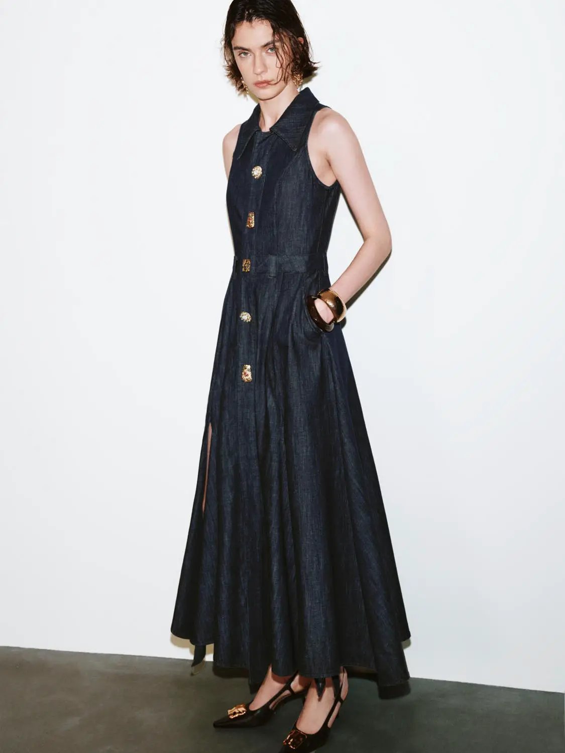 Denim Pleated Sleeveless Button Detail Dresses - Image 7
