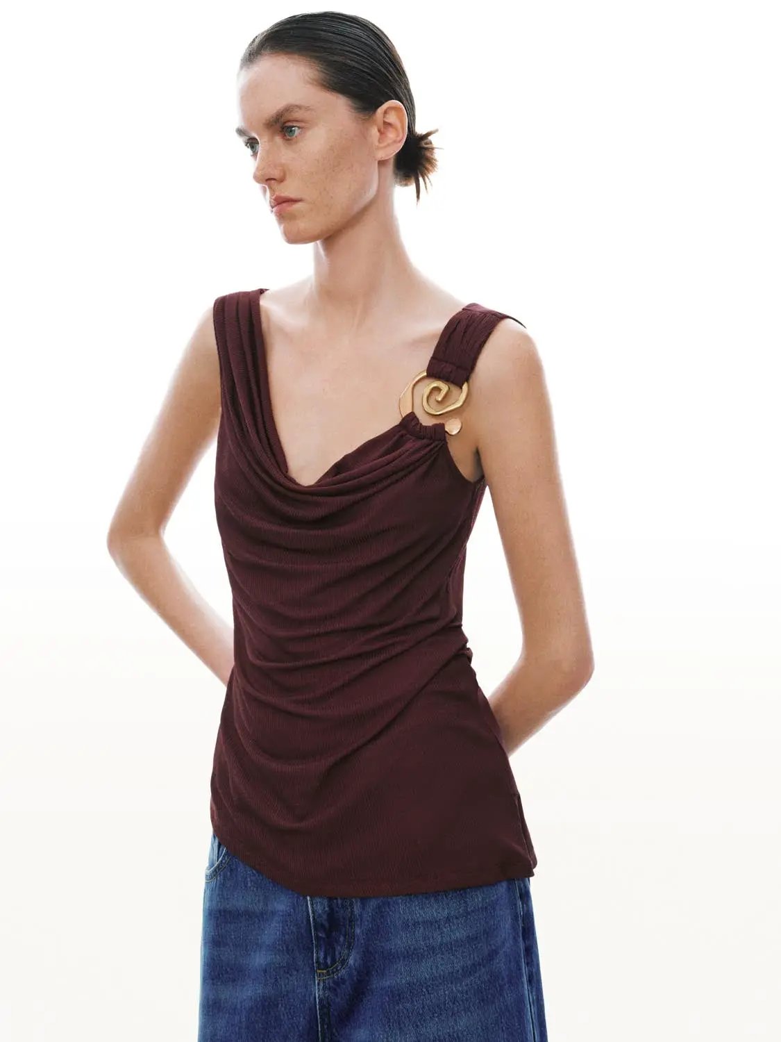 Cowl Neck Ruched Sleeveless Stretch T Shirt - Image 2