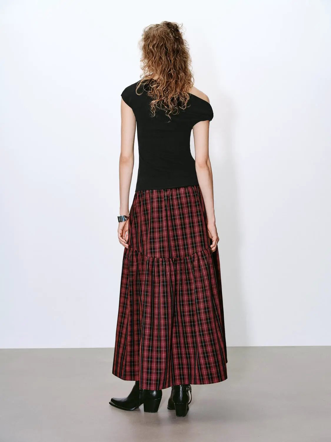 One Shoulder Ruched Cotton Blend T Shirt - Image 16