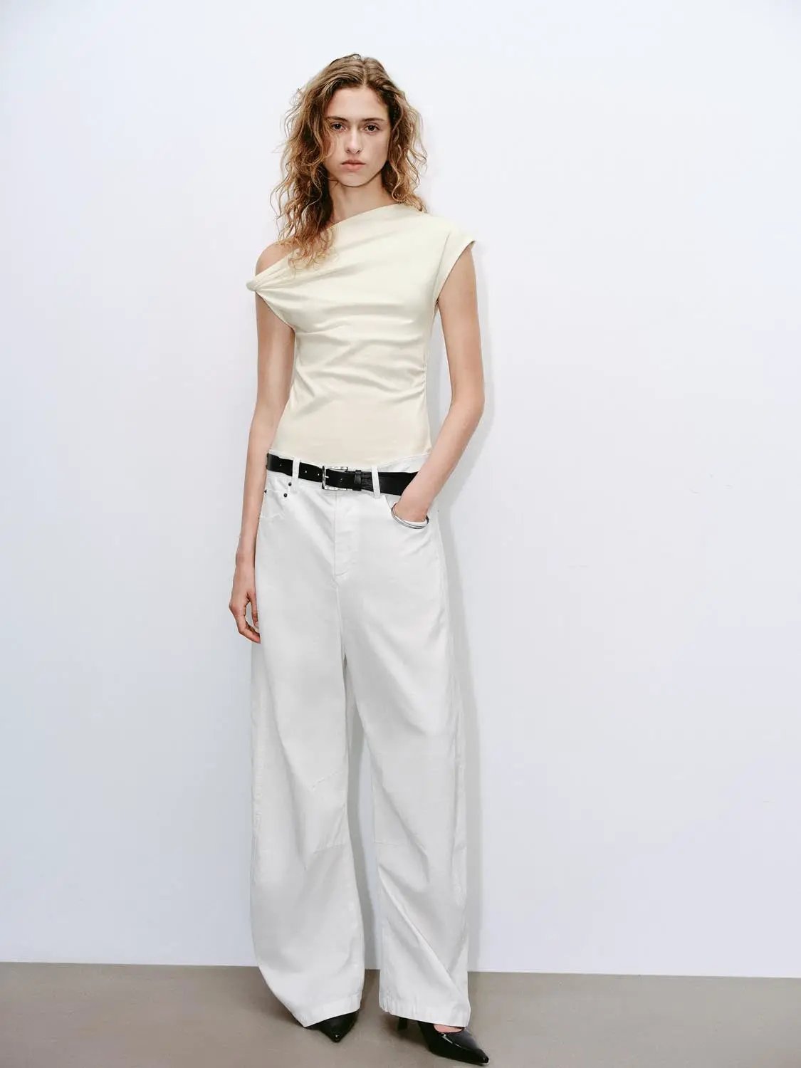 One Shoulder Ruched Cotton Blend T Shirt - Image 20