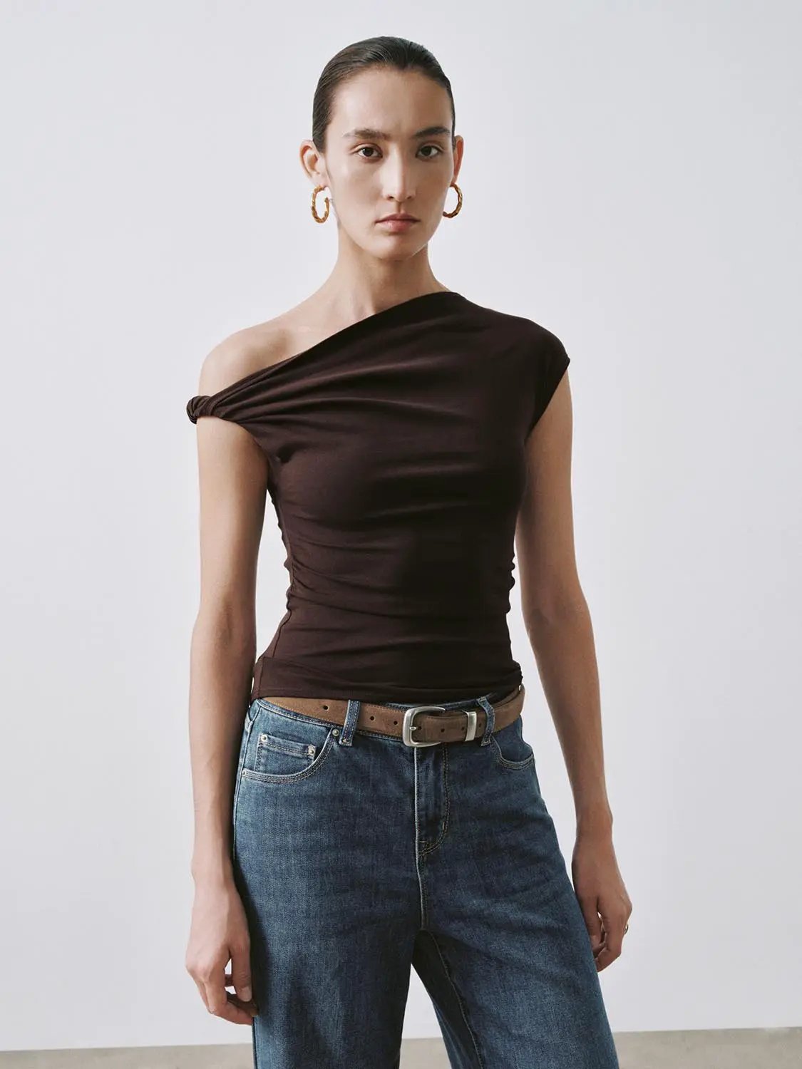 One Shoulder Ruched Cotton Blend T Shirt - Image 25