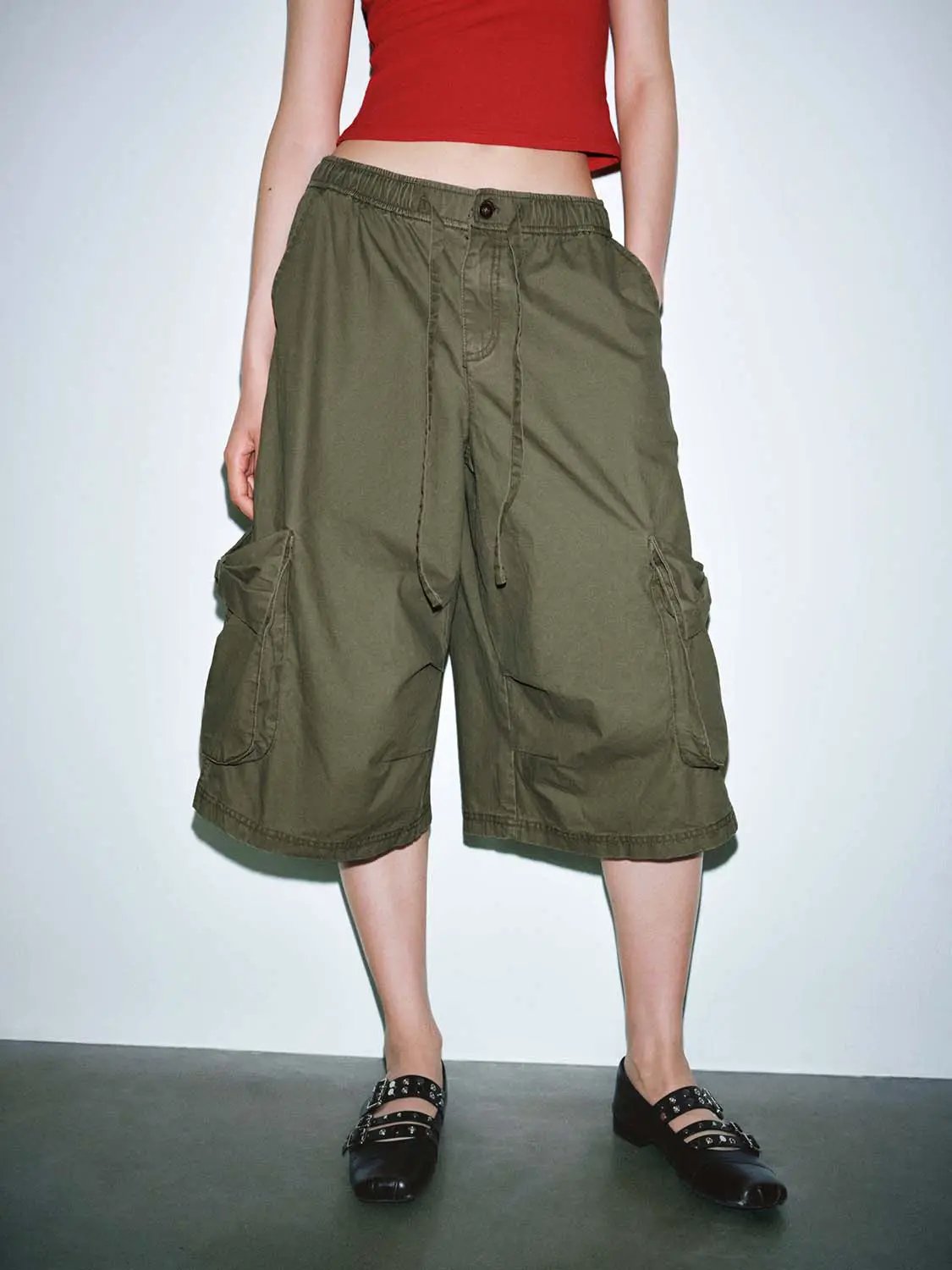 Cotton Patch Pocket Drawstring Wide Leg Cropped Pants - Image 9